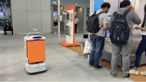 智慧無人配送嶄露頭角 九號(hào)公司機(jī)器人閃耀2023秋季廣交會(huì)